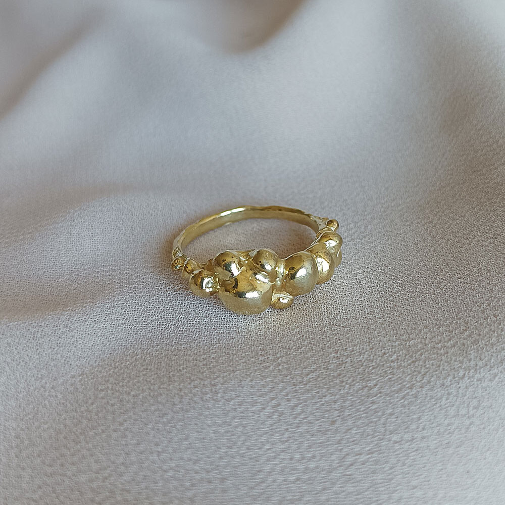 Pozlacený prsten bobule