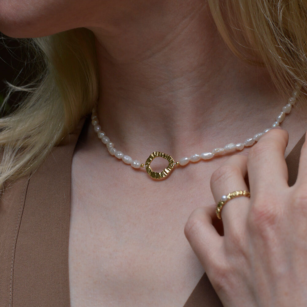 Perlový náhrdelník mandorla choker pozlacené stříbro