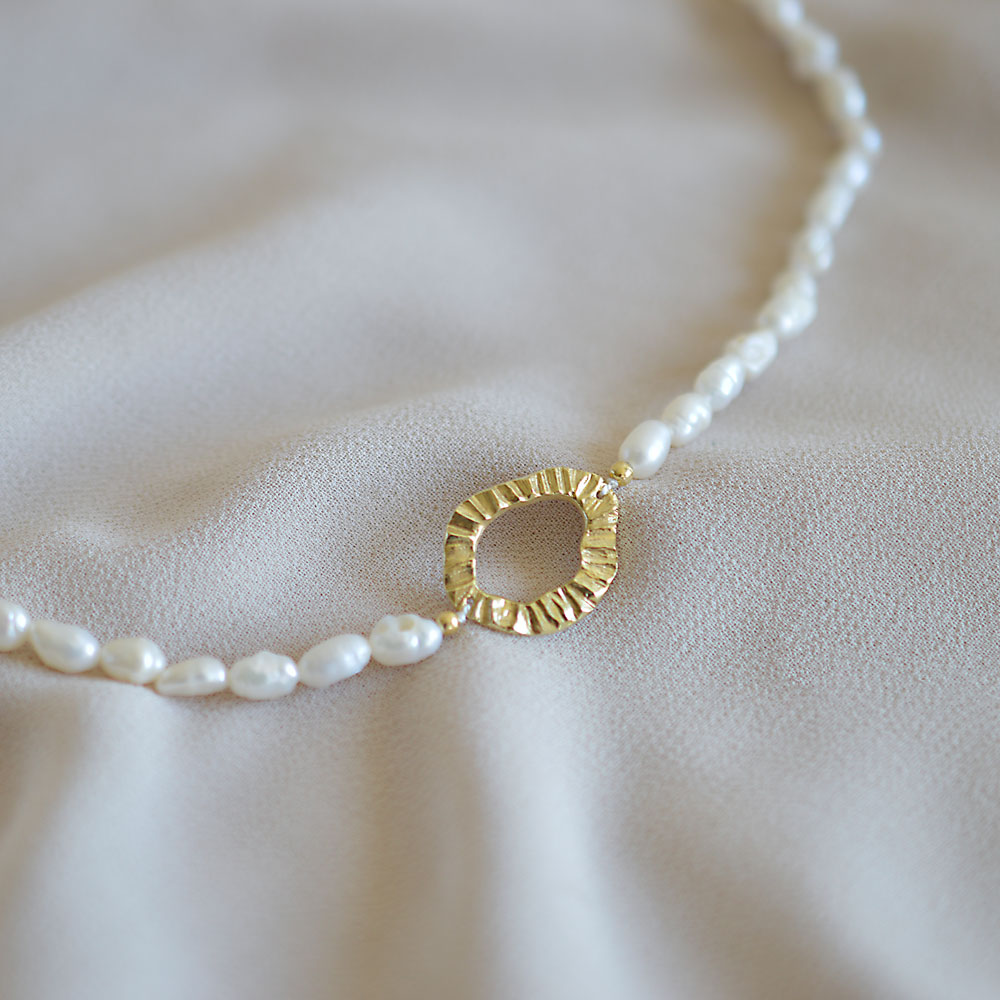 Perlový náhrdelník Mandorla, pozlacené stříbro