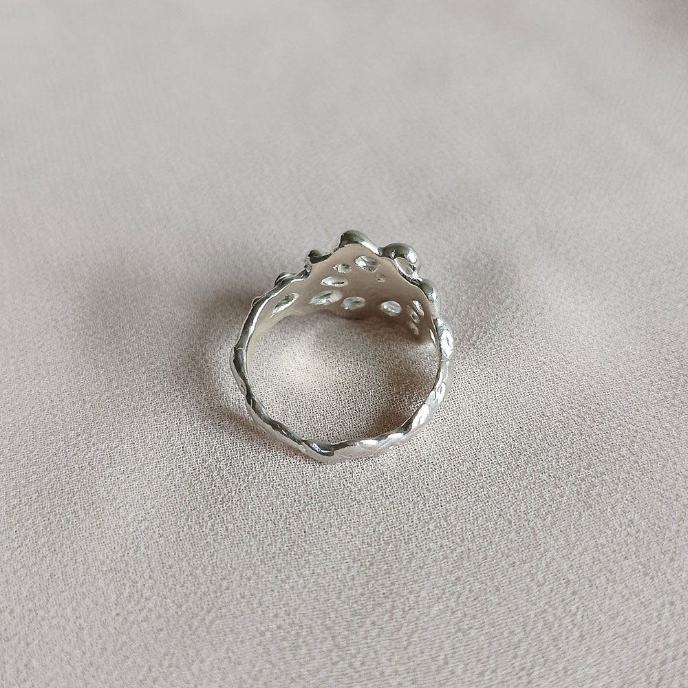 Stříbrný prsten Fluid bloom s bílou říční perlou, Ag 925/1000 - 06